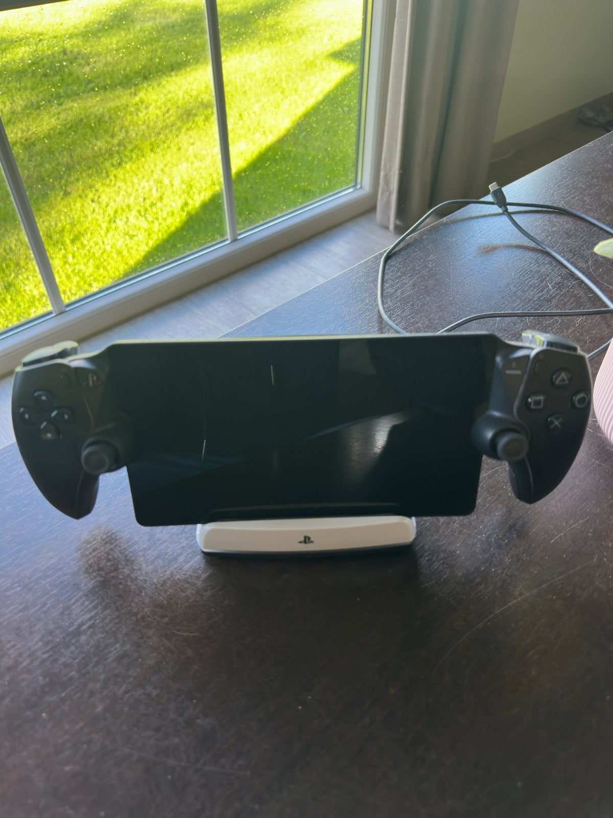 PlayStation Portal Remote Player met accessoires, Spelcomputers en Games, Ophalen, Zo goed als nieuw, Zwart