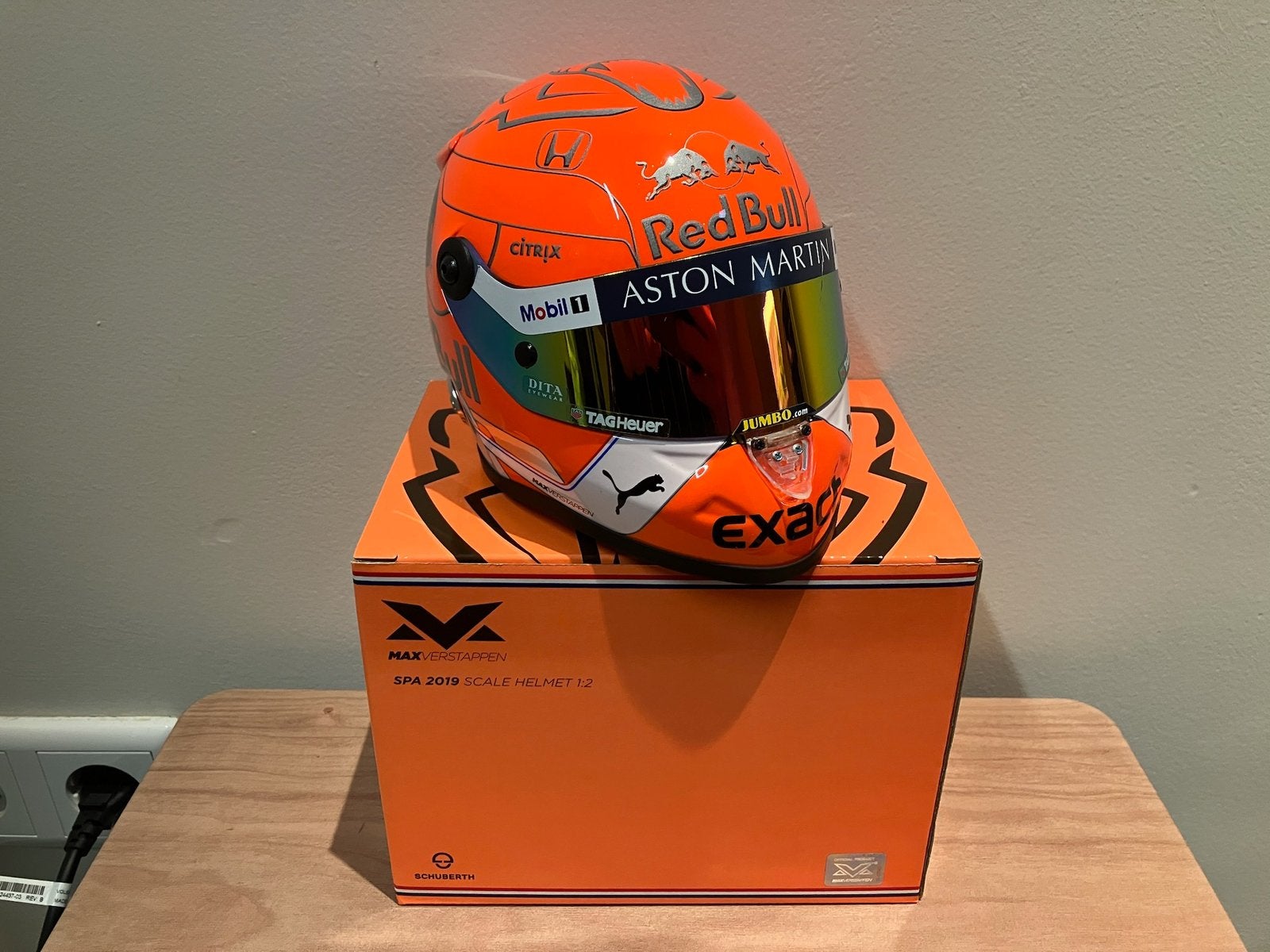 Max verstappen helm 1:2 spa 2019, Ophalen of Verzenden, Zo goed als nieuw, Formule 1