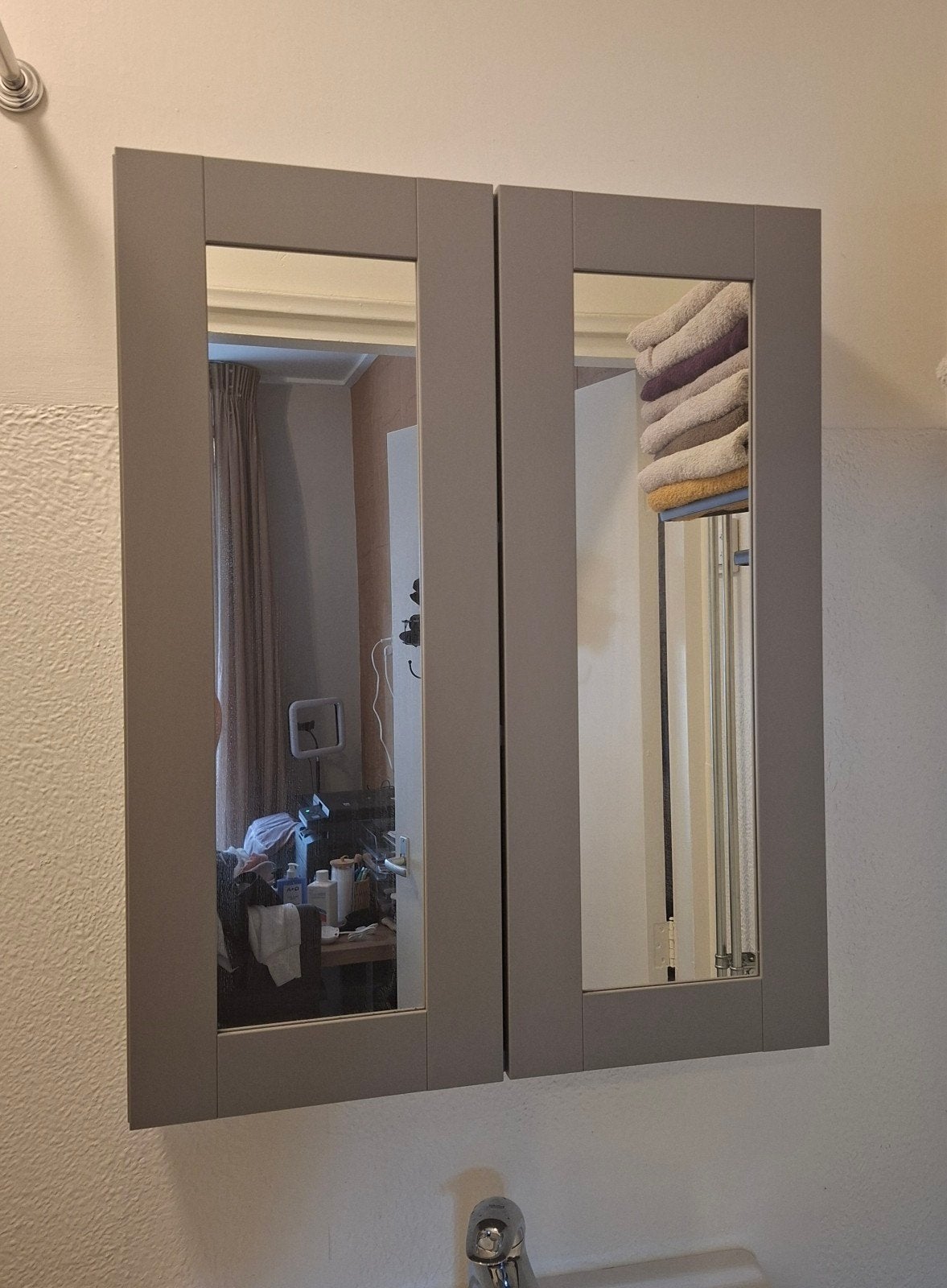 Badkamer Spiegelkast - Grijs, 60x75x17 cm, Ophalen, 50 tot 100 cm, Minder dan 25 cm, Minder dan 100 cm
