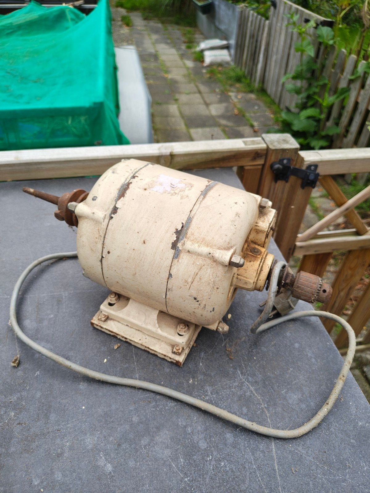 Vintage Hoover A.C. Motor - 1/7 HP, 1425 RPM, Ophalen
