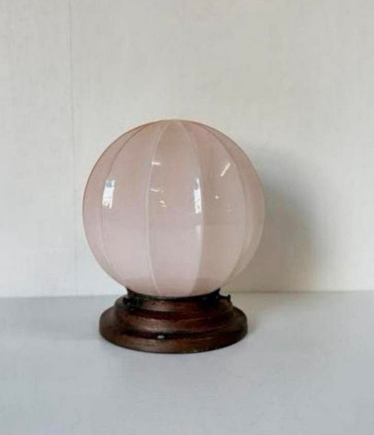 Roze art deco plafondlamp met koperen armatuur jaren dertig, Ophalen of Verzenden