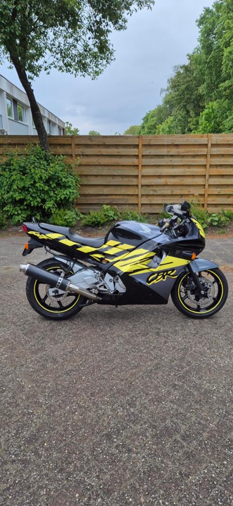 Honda CBR 600F, 4 cilinders, Motorrijbewijs A, Gebruikt, Super Sport