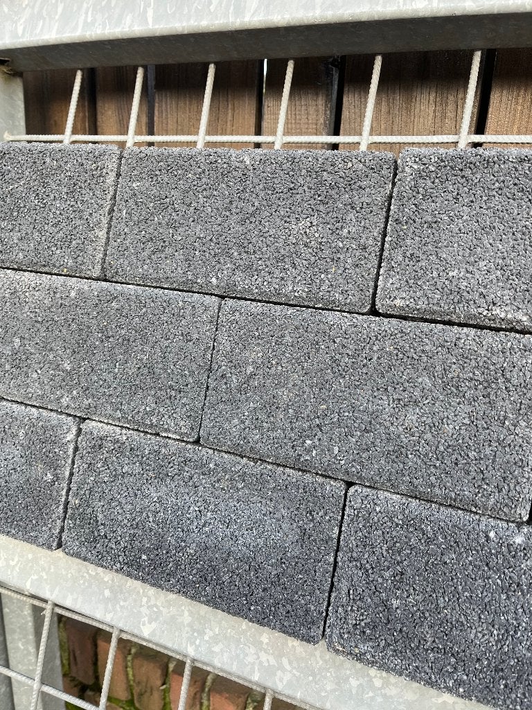 Partij Betonklinkers antraciet met structuurlaag, Ophalen, Nieuw, Beton, Klinkers