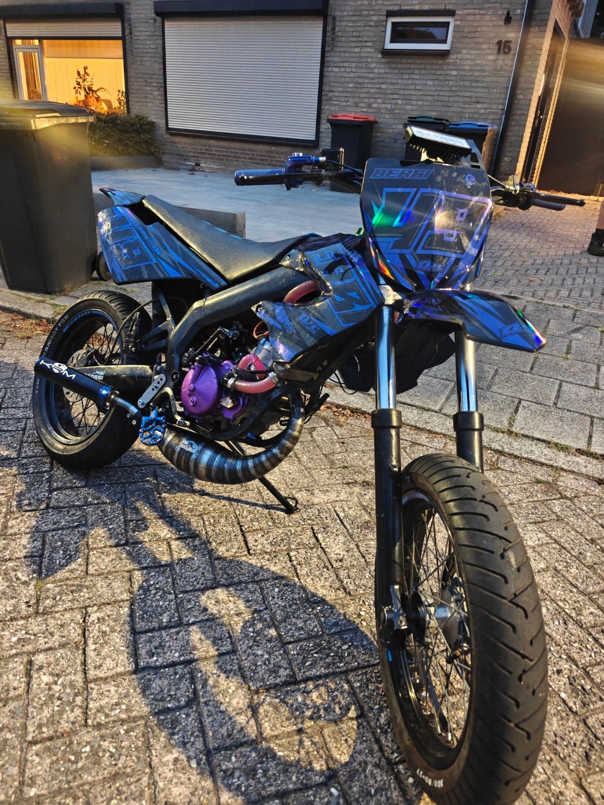 Derbi senda full custom gereviseerd, 6 versnellingen, Maximaal 45 km/u, Zo goed als nieuw, 49 cc