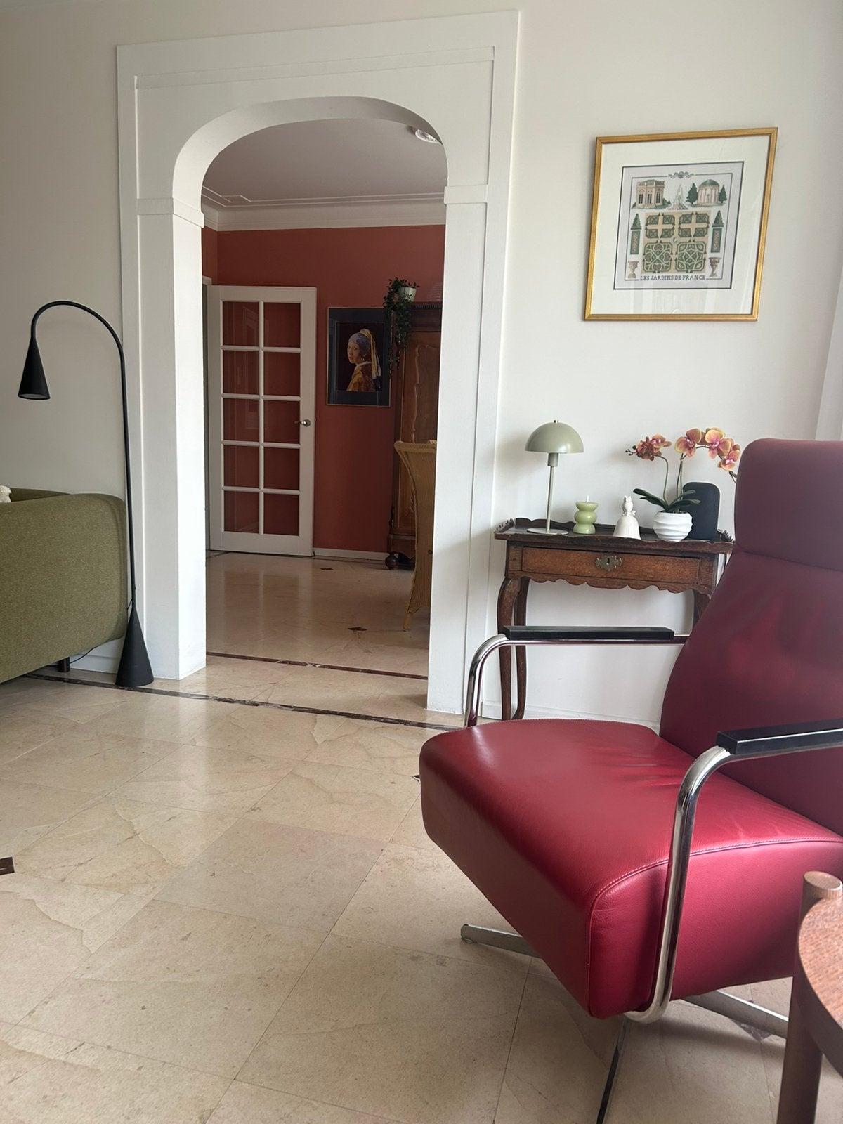 2 leren draai stoelen in rood leer, Ophalen, Minder dan 75 cm, Leer, Zo goed als nieuw