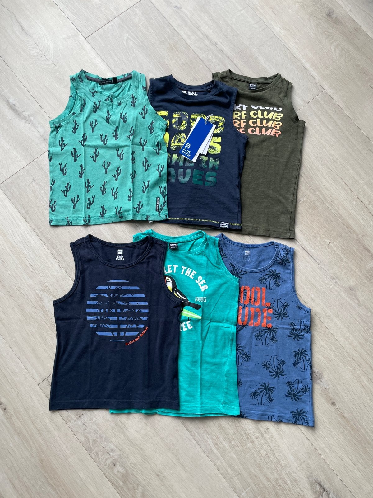 Jongens kledingpakket 6 singlets / hemdjes maat 110/116, Ophalen of Verzenden, Zo goed als nieuw, Jongen, Shirt of Longsleeve