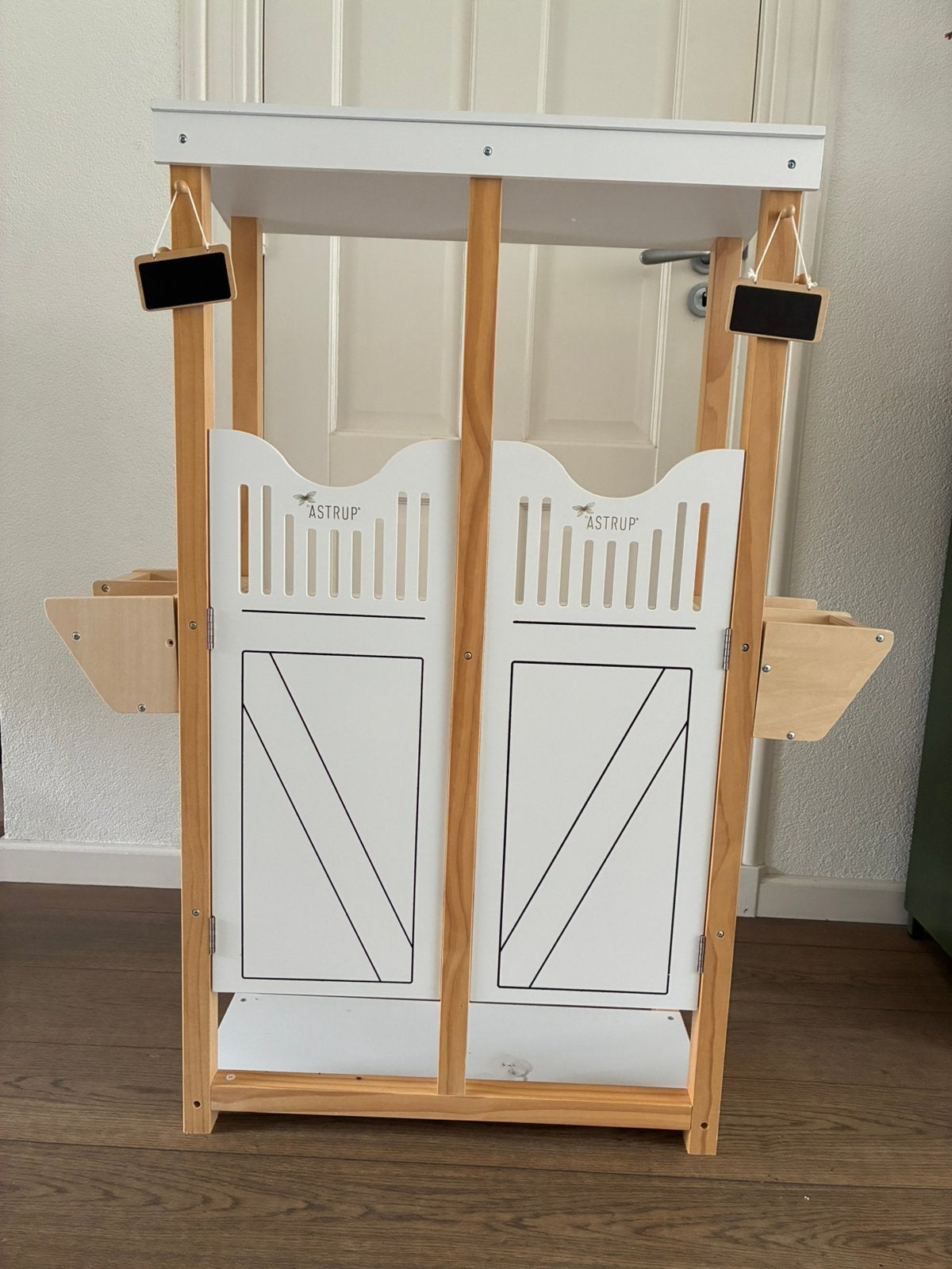 By Astrup hobby horse stal, Kinderen en Baby's, Speelgoed | Hobbelfiguren, Ophalen, Gebruikt