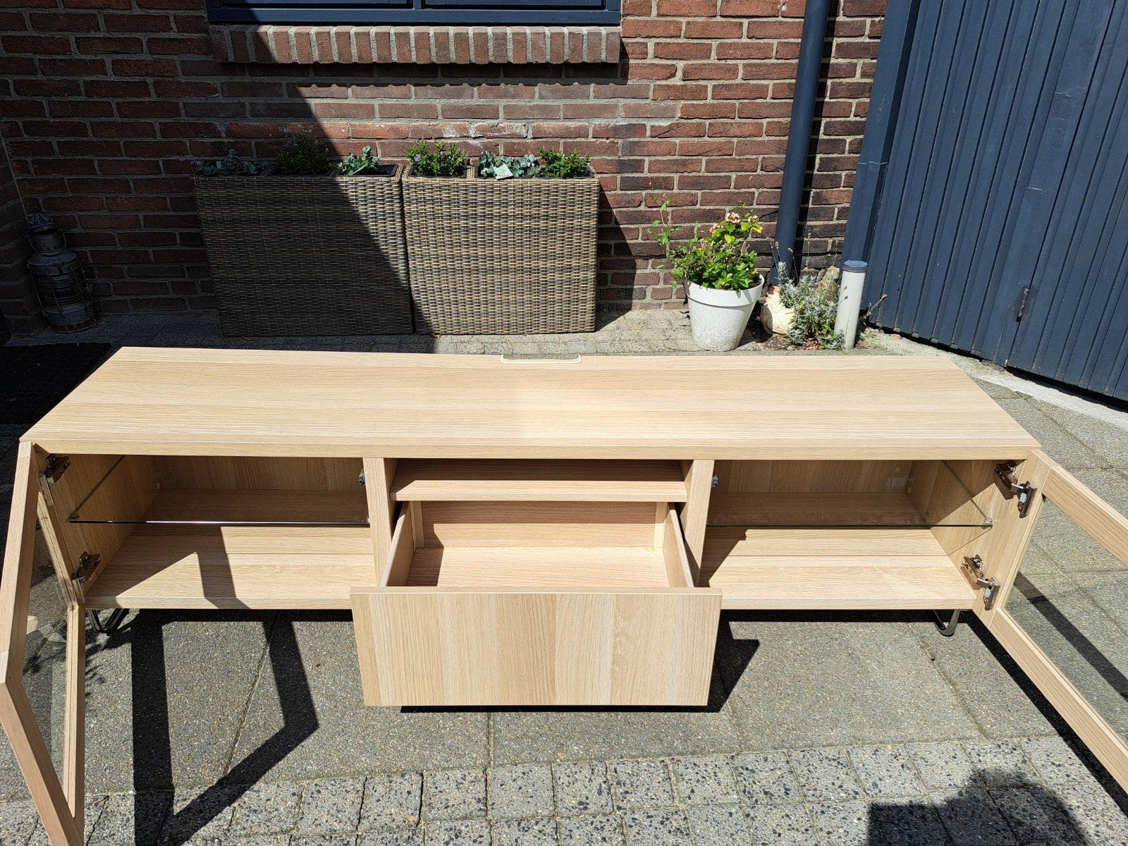 Licht fineer tv-meubel met lades en deuren - z.g.a.n., Ophalen, 150 tot 200 cm, Zo goed als nieuw, Minder dan 100 cm
