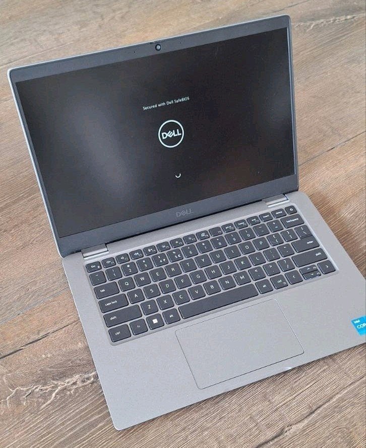 Dell Latitude 3340, 13,3 inch, Core i3, 256GB, W11, 8GB, 256 GB, 2 tot 3 Ghz, 8 GB, 13 inch