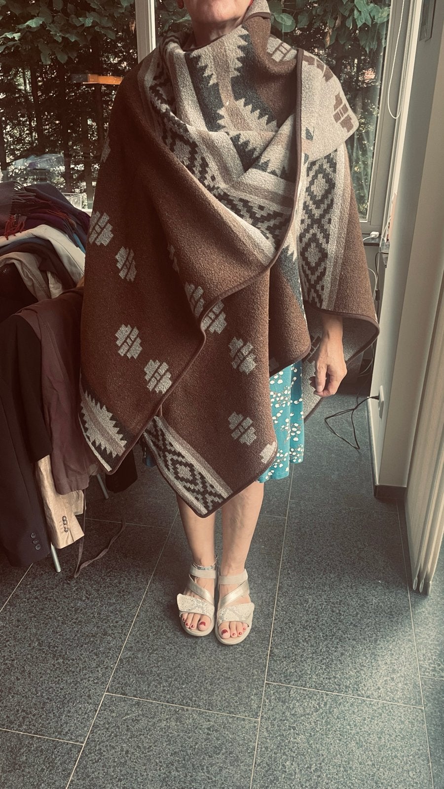 Prachtige dikke winterponcho met Native American print, Ophalen of Verzenden, Zo goed als nieuw