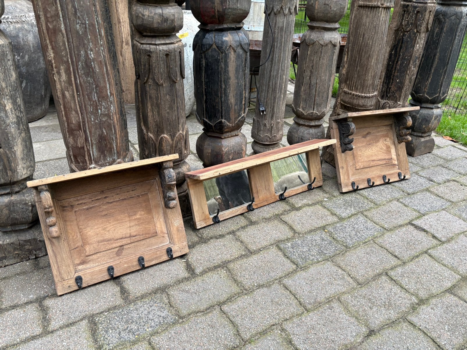 Stoere kapstok van oud luik, Huis en Inrichting, Wandkapstok, Ophalen of Verzenden, Zo goed als nieuw, Nvt