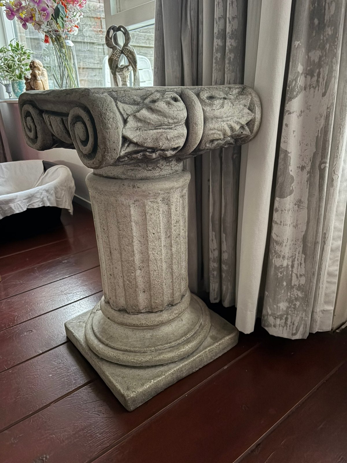 Betonnen zuil 70 cm, Ophalen, Zo goed als nieuw