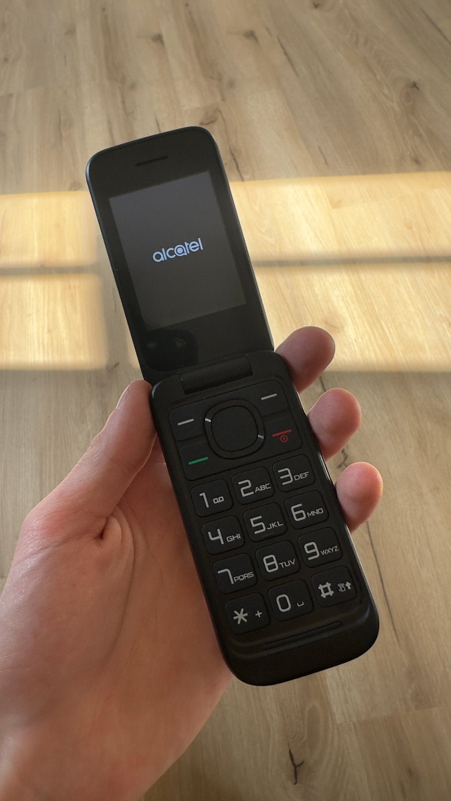 Alcatel 2053D Klaptelefoon – Zwart – In zeer nette staat, Ophalen of Verzenden, Zo goed als nieuw, Inklapmodel