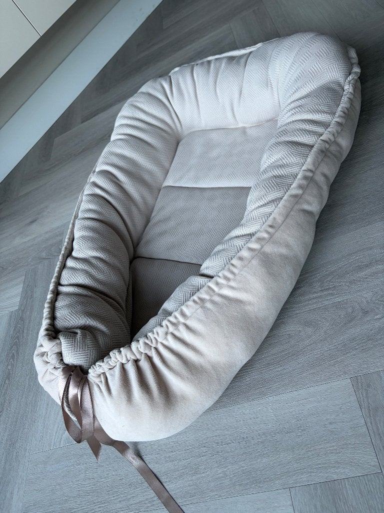 Babynestje beige te koop, Ophalen, Gebruikt, Overige typen
