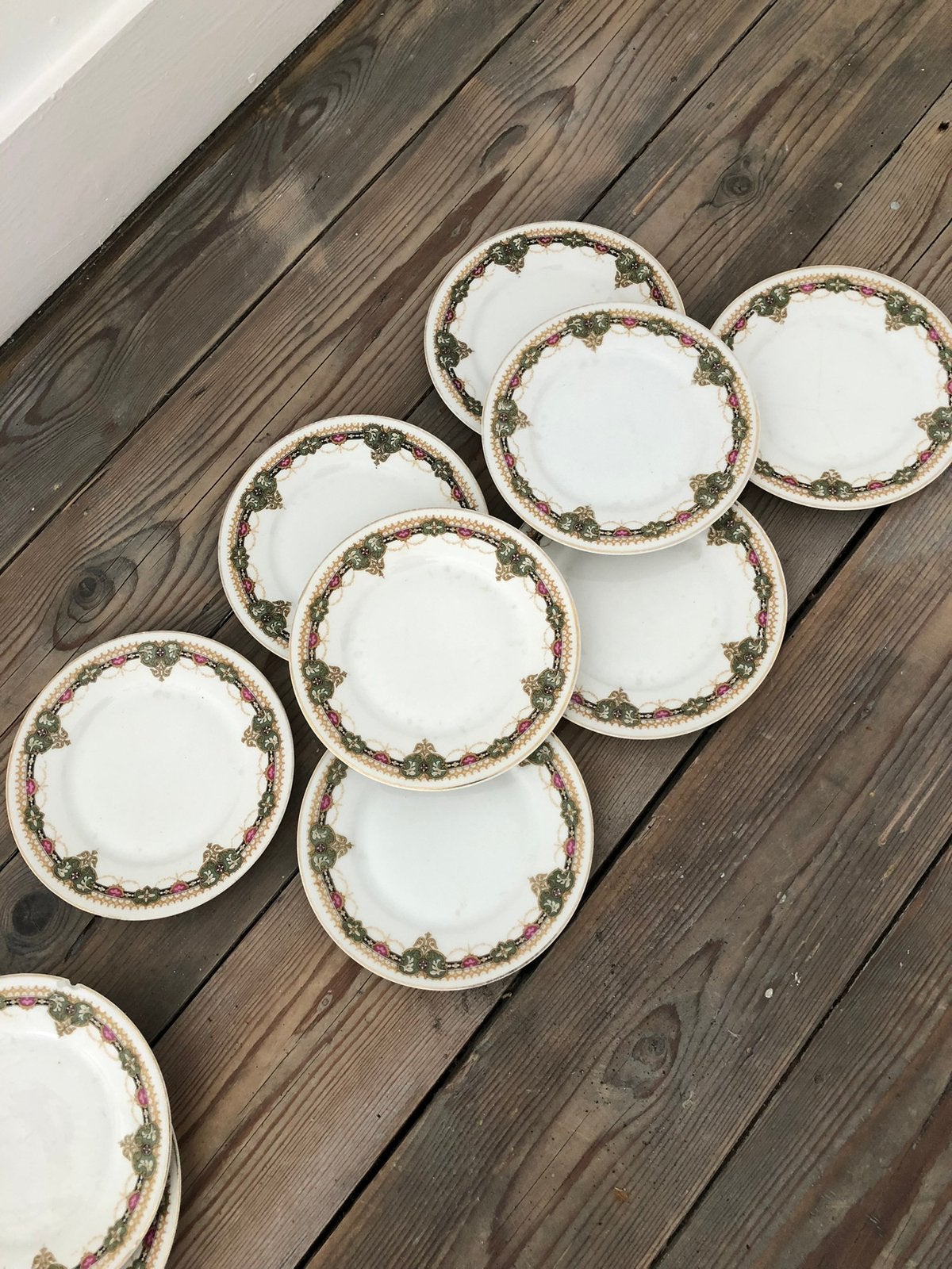 ANTIEK SERVIES BORDJES MET PATROON, Ophalen of Verzenden