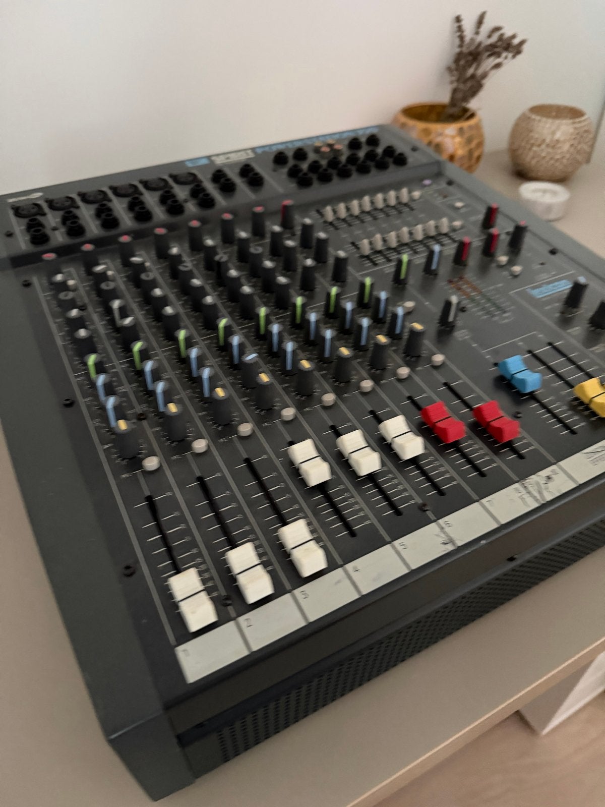 Soundcraft Spirit Powerstation 350 Mengpaneel, Muziek en Instrumenten, Mengpanelen, Ophalen, Gebruikt, 10 tot 20 kanalen, Microfooningang