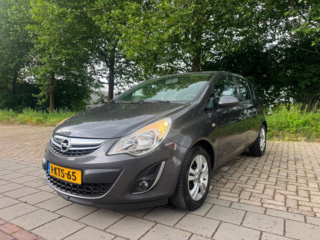 Opel Corsa 1.2-16V Cosmo, Euro 5, Gebruikt, 49 €/maand, Bedrijf