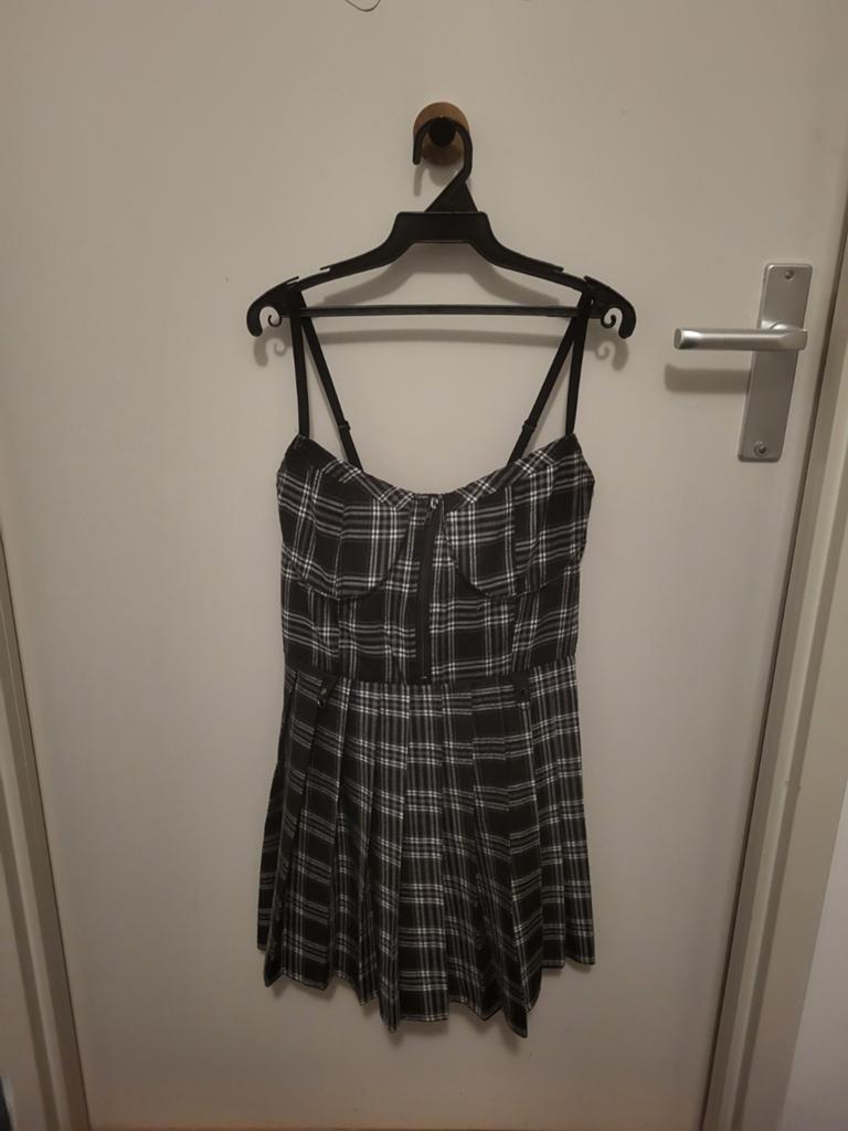 Geruite zwart/wit/grijze jurk - valt als maat S, Kleding | Dames, Jurken, Zwart, Ophalen of Verzenden, Maat 36 (S), Gedragen