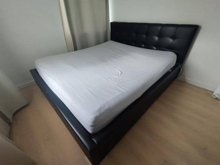 Tweepersoonsbed 210x180, Huis en Inrichting, Slaapkamer | Bedden, Ophalen, Gebruikt, Tweepersoons, 160 cm
