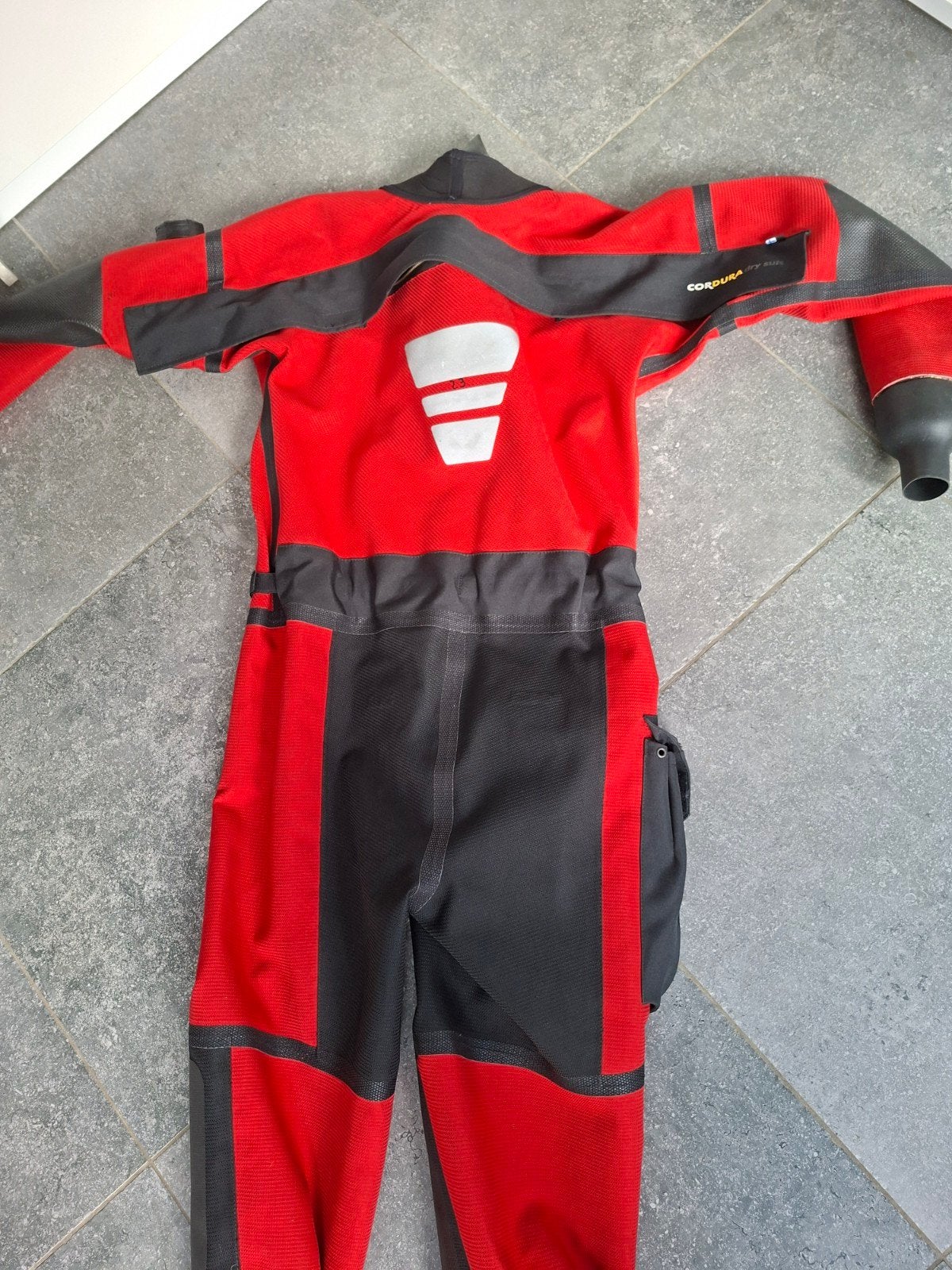 ursuit red Q cordura droogpak / Drysuit 170-176cm NIEUWSTAAT, Ophalen of Verzenden, Zo goed als nieuw, Duikpak