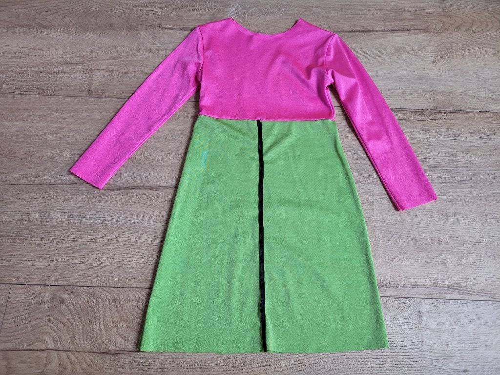 Neon roze groen jurkje maat 110 ~ SJ2123, Ophalen of Verzenden, Gebruikt, Meisje, Jurk of Rok