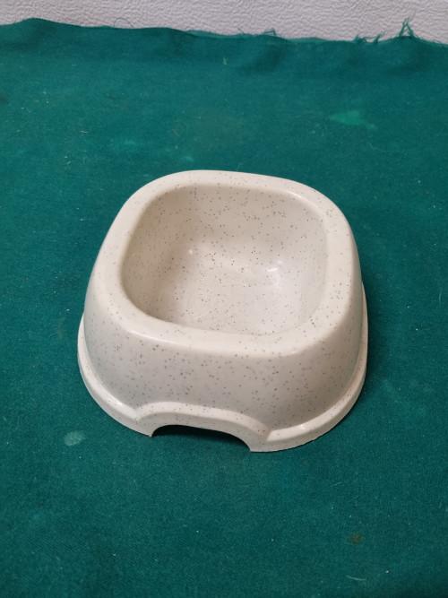 Voerbak kunststof 0.35lt, Dieren en Toebehoren, Ophalen of Verzenden, 'T Olde Gre-j, Info@toldegrej.nl, Endepoelstraat 20f Didam