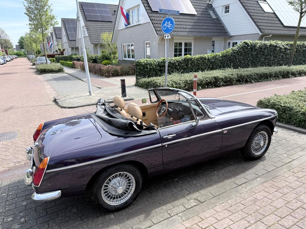 MGB 1.8 USA Tourer 1977 PAARS, Auto's, MG, Achterwielaandrijving, Beige, Cabriolet, Leder