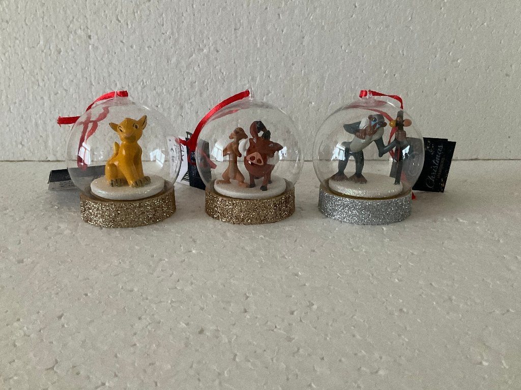 Disney lion king - globe - kerstballen -, Verzamelen, Disney, Ophalen of Verzenden, Leeuwenkoning of Jungle Boek, Zo goed als nieuw