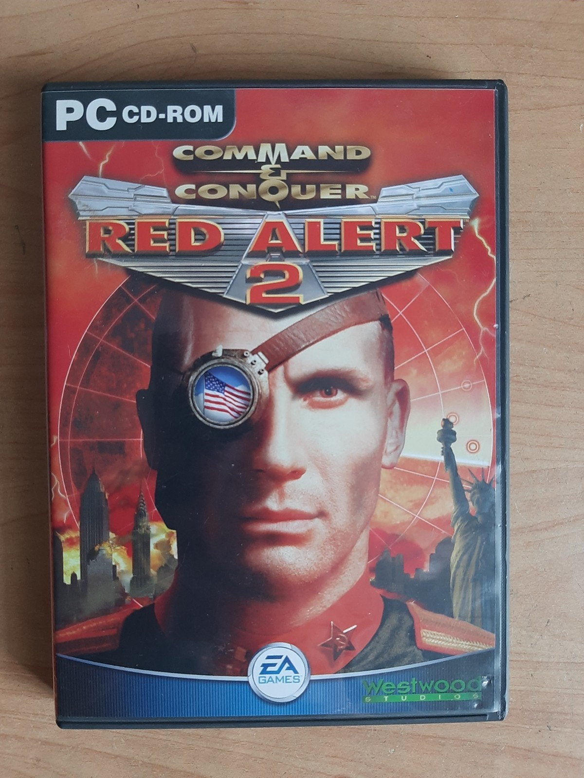 Command & Conquer Red Alert 2 - pc spel, 1 speler, Ophalen of Verzenden, Zo goed als nieuw, Vanaf 3 jaar