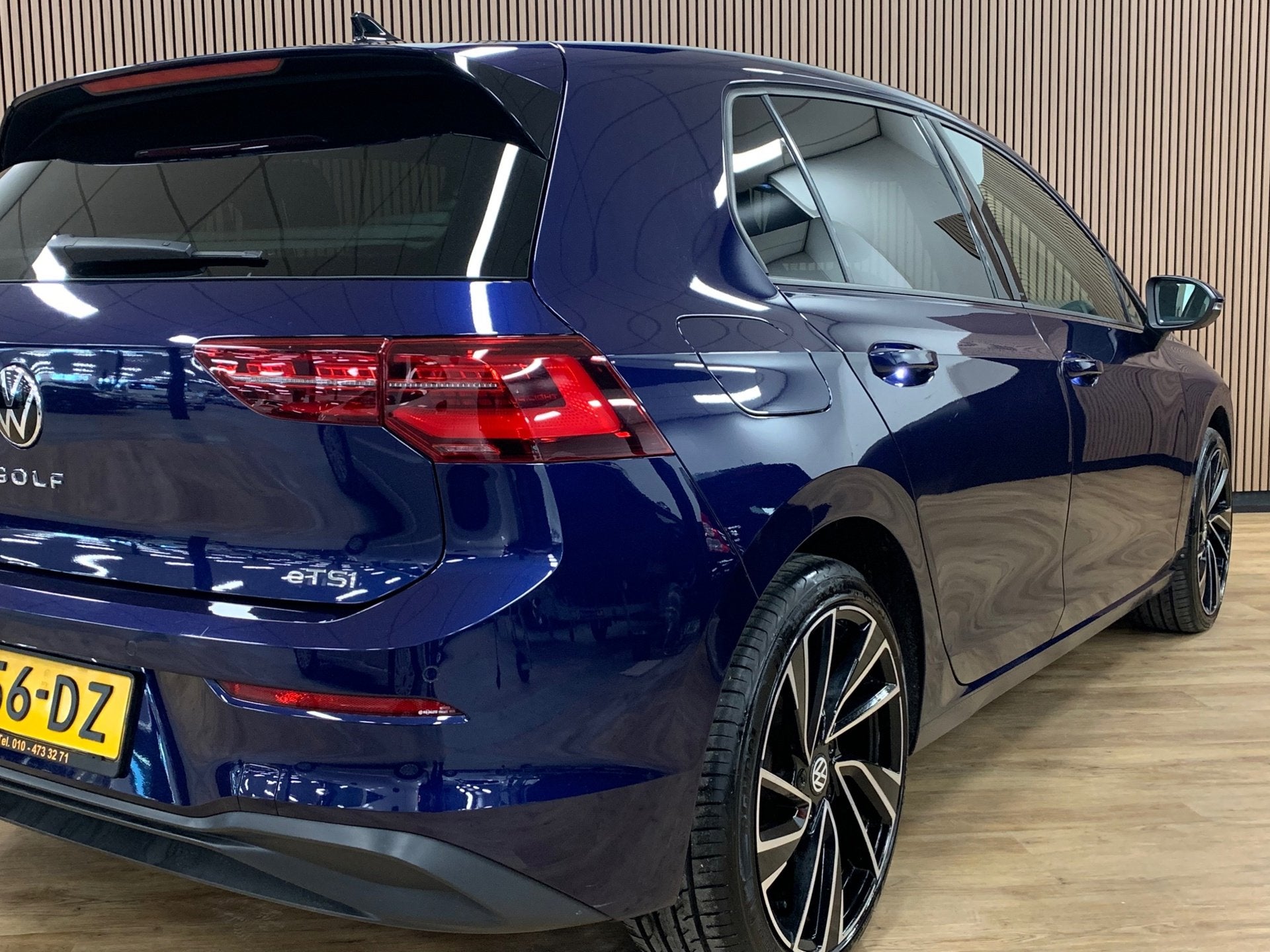 Volkswagen Golf 1.5 eTSI R-Line|LED|Automaat|Sfeerverlichtin, Stof, 4 cilinders, 150 pk, Blauw