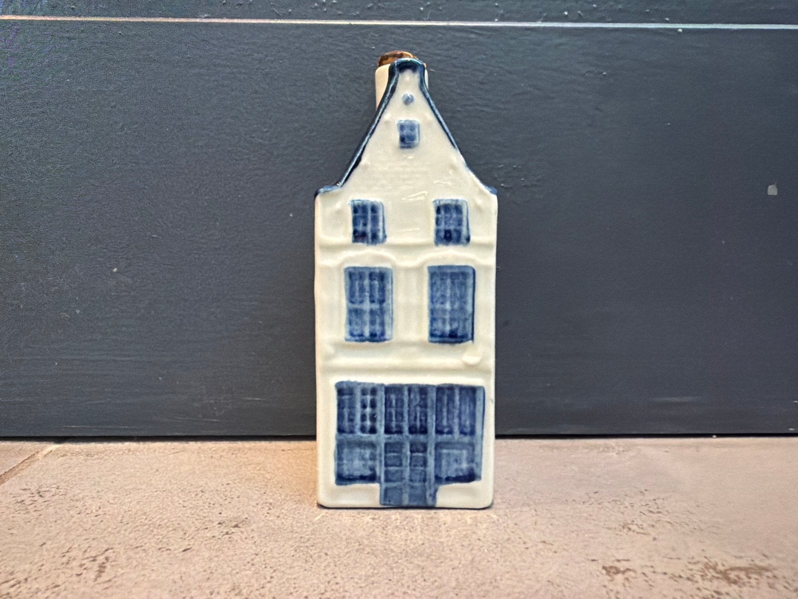 KLM huisje nummer 8 gevuld, Verzamelen, Ophalen, Zo goed als nieuw, 1 t/m 20, Gevuld