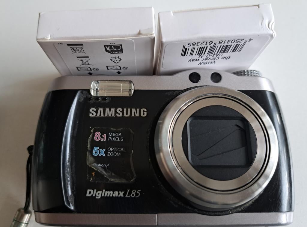 Samsung L85  en Lumix  Panasonic DMC-TZ5 in goede staat, Audio, Tv en Foto, Fotocamera's Analoog, Ophalen of Verzenden, Zo goed als nieuw