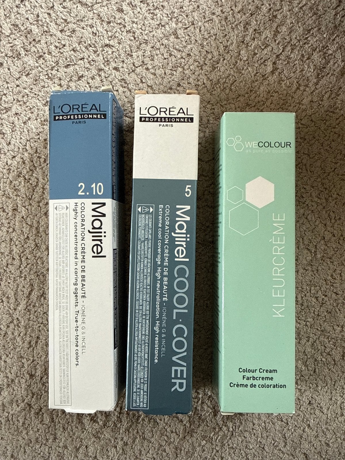 GRATIS L'Oréal Majirel en Wecolour Haarkleuringen Haarverf, Ophalen, Nieuw, Overige typen