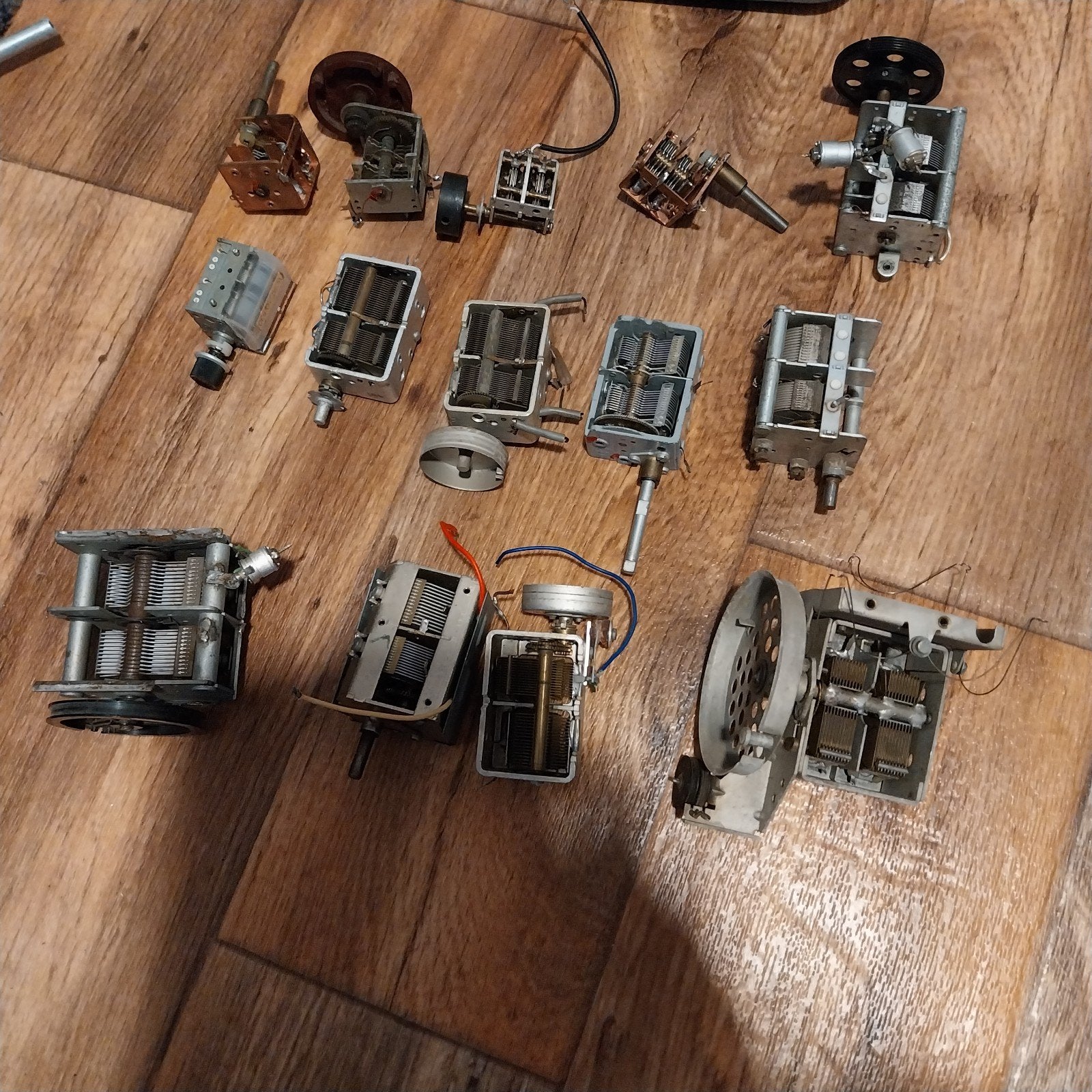 Partij variabele condensatoren voor radio/elektronica, Hobby en Vrije tijd, Ophalen of Verzenden, Gebruikt