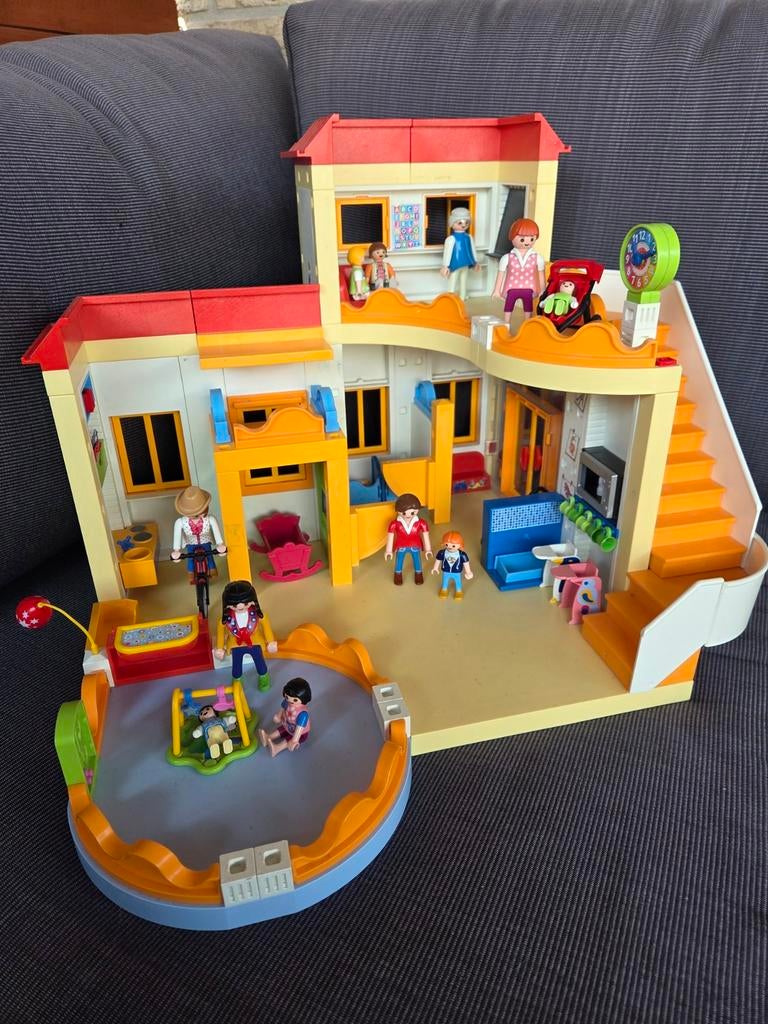 Playmobil Kinderdagverblijf met crèche, Ophalen, Zo goed als nieuw
