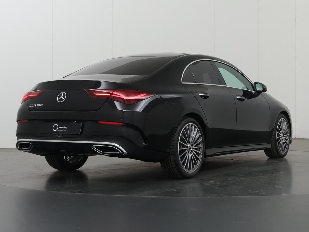 Mercedes-Benz CLA-klasse 180 Business Solution AMG | Panoram, Auto's, CLA, 136 pk, 4 cilinders, Zwart