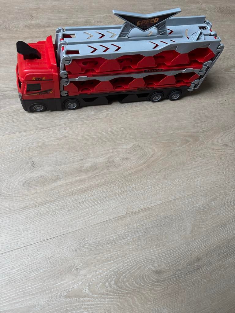 2-in-1 Speelgoed Truck & Racebaan - Rood, Ophalen, Gebruikt