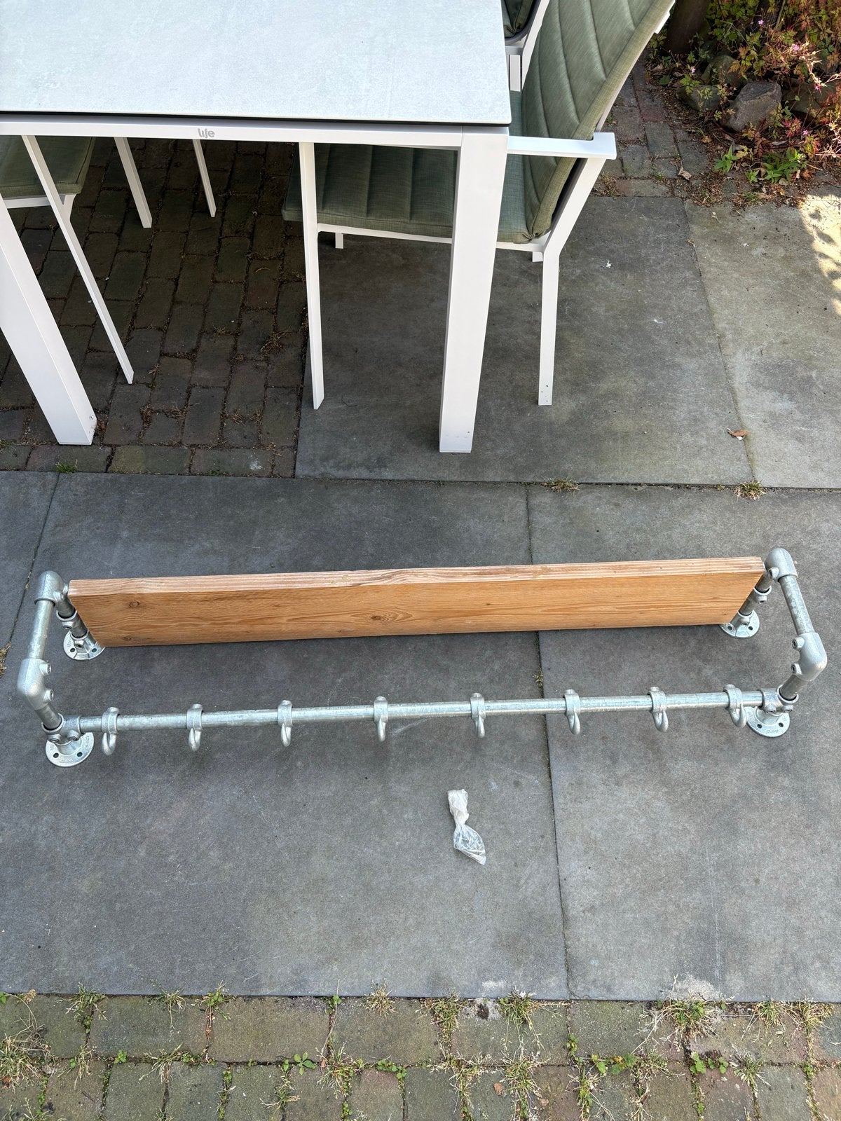 Robuuste stalen kapstok met houten plank, Gebruikt, Minder dan 100 cm, Hout, Ophalen