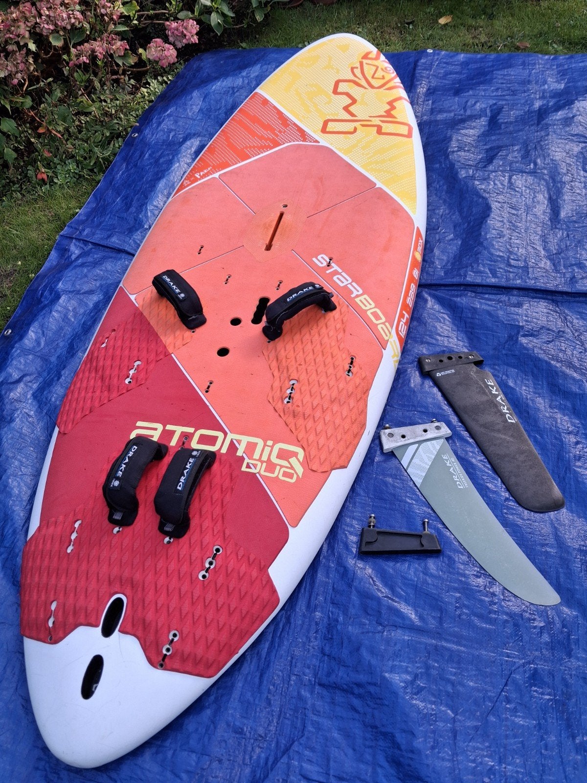 Starboard AtomiQ duo 124 softdek zwaardvin zgan, Watersport en Boten, Ophalen, Minder dan 250 cm, Zo goed als nieuw, Starboard