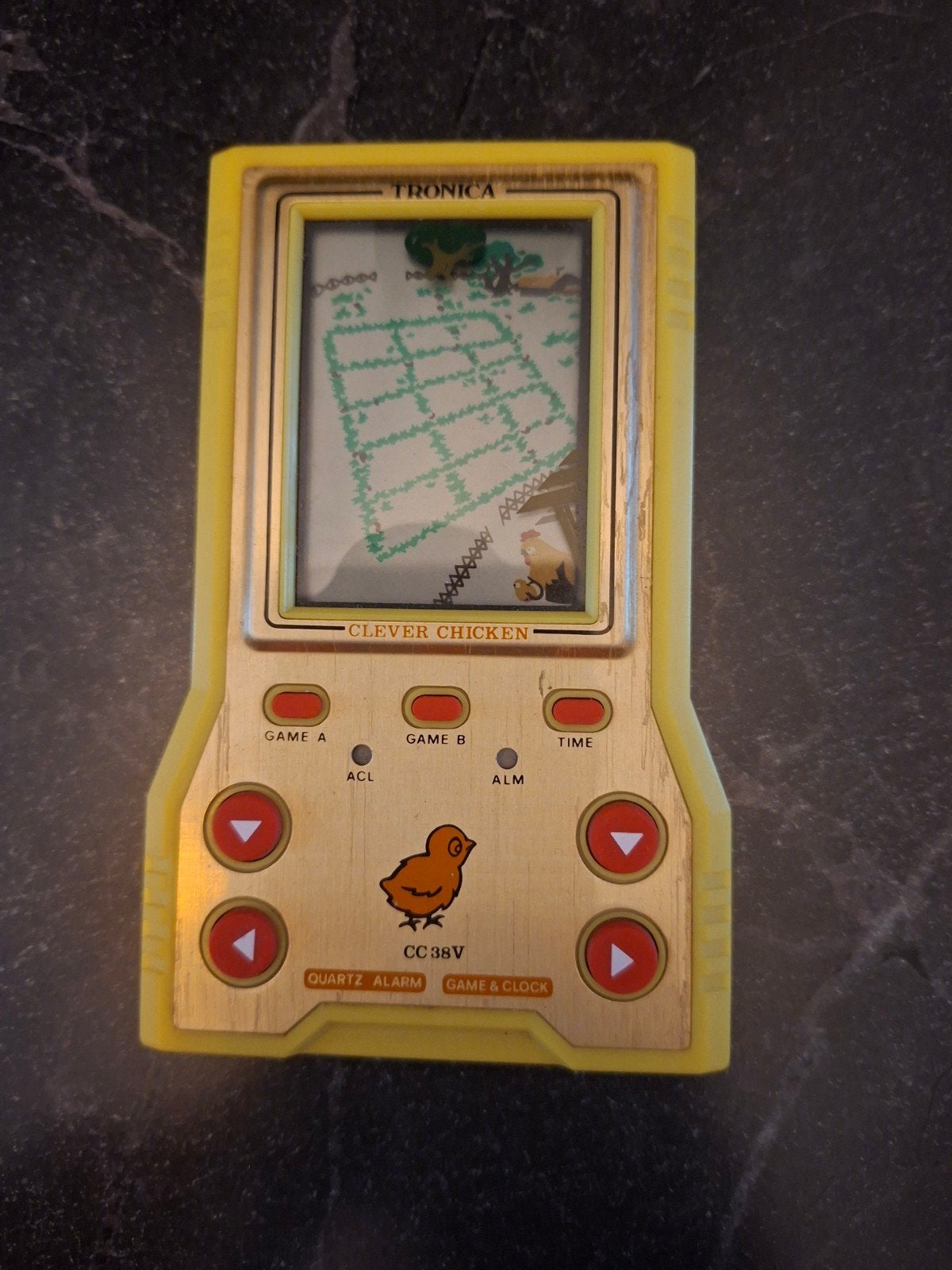 Tronic Clever Chicken Handheld Game & Clock, Ophalen of Verzenden, Overige merken, Gebruikt