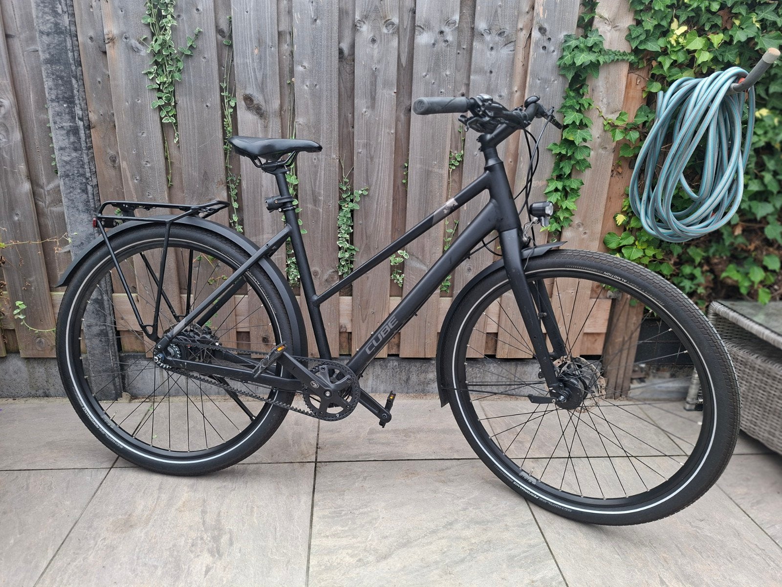 Cube Travel Pro Dames Trekkingfiets shimano Nexus CDN riem, Minder dan 10 versnellingen, 53 tot 56 cm, Schijfrem, Ophalen
