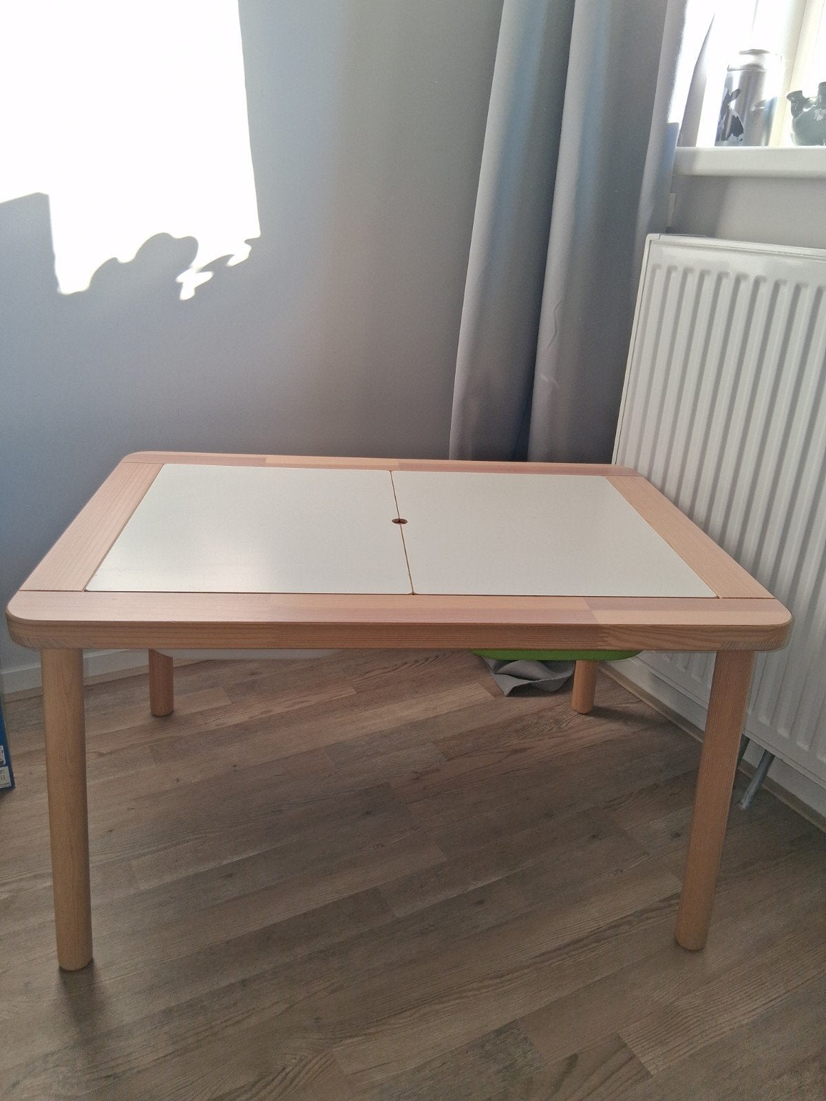 Ikea kinderbureau met opbergruimte - Gebruikt, Ophalen, Gebruikt, Tafel(s)