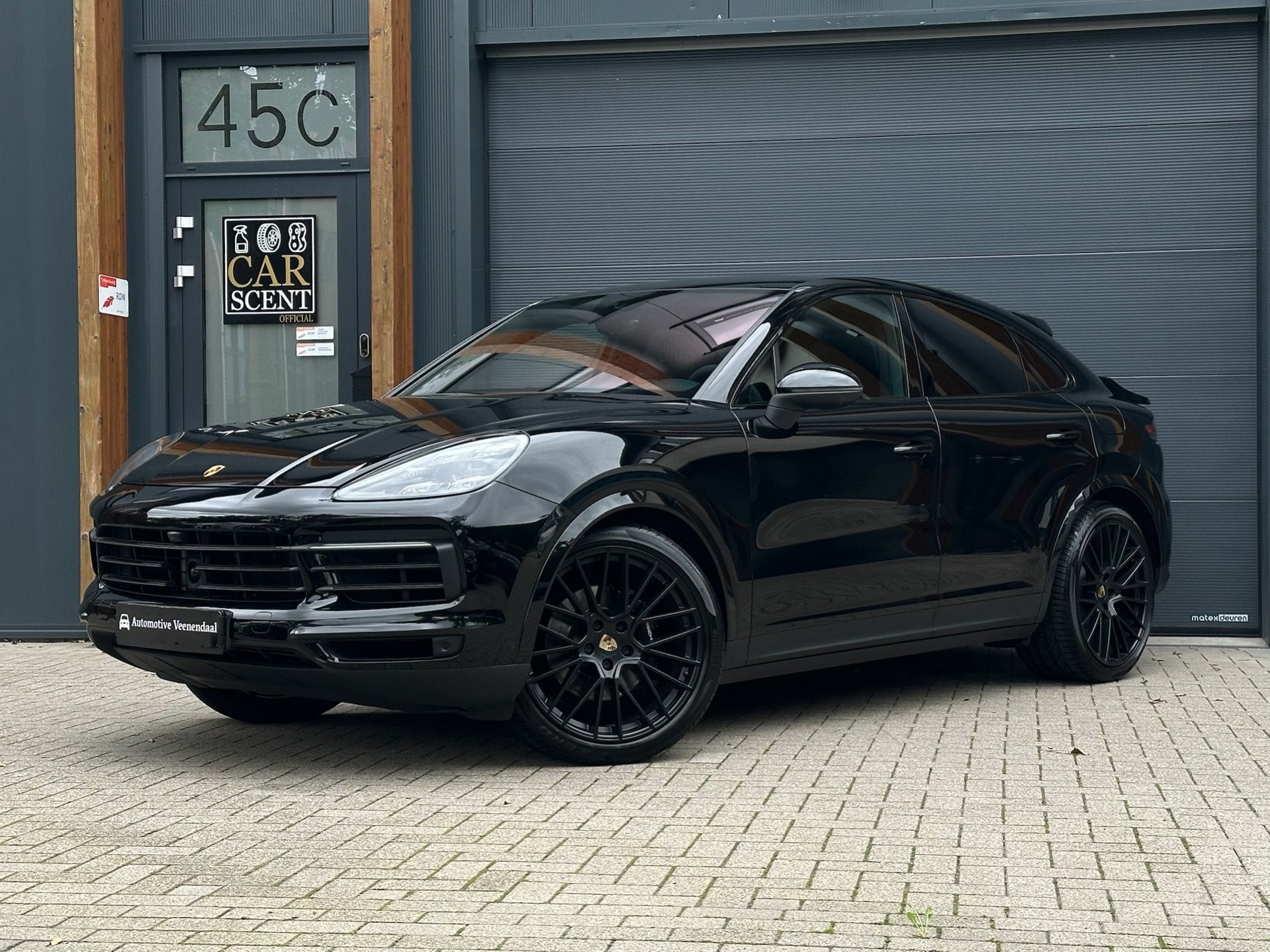 Porsche Cayenne Coupé 3.0 E-Hybrid Pano, Sport Chrono, 360, Auto's, Automaat, Cayenne, 14 kWh, Gebruikt