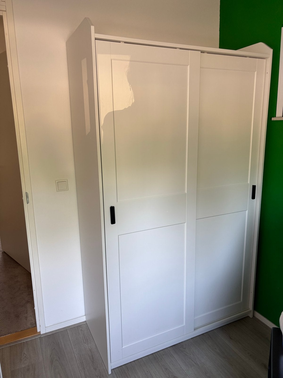 IKEA Hauga Schuifdeurkast - Wit, Ophalen, 100 tot 150 cm, Zo goed als nieuw, 150 tot 200 cm