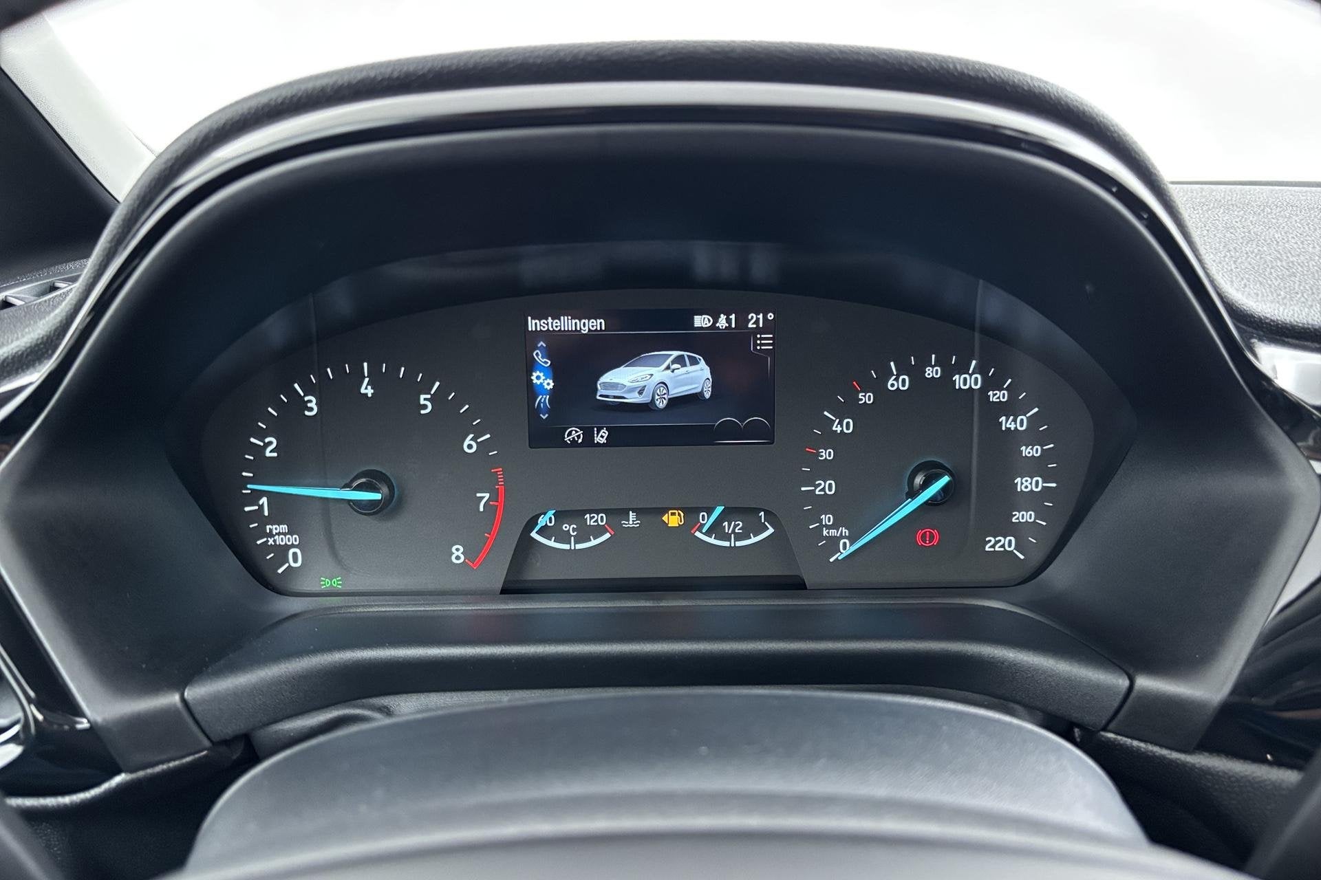 Foto 3 van Ford Fiesta 1.0 EcoBoost Titanium Nagenoeg nieuw en verrasse