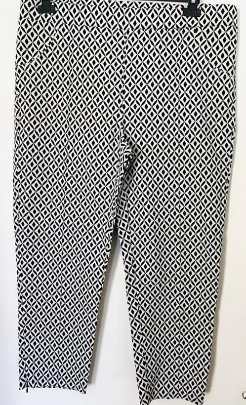Joseph Ribkoff zwart/offwhite pantalon maat 46[vj], Zwart, Maat 46/48 (XL) of groter, Ophalen of Verzenden, Zo goed als nieuw