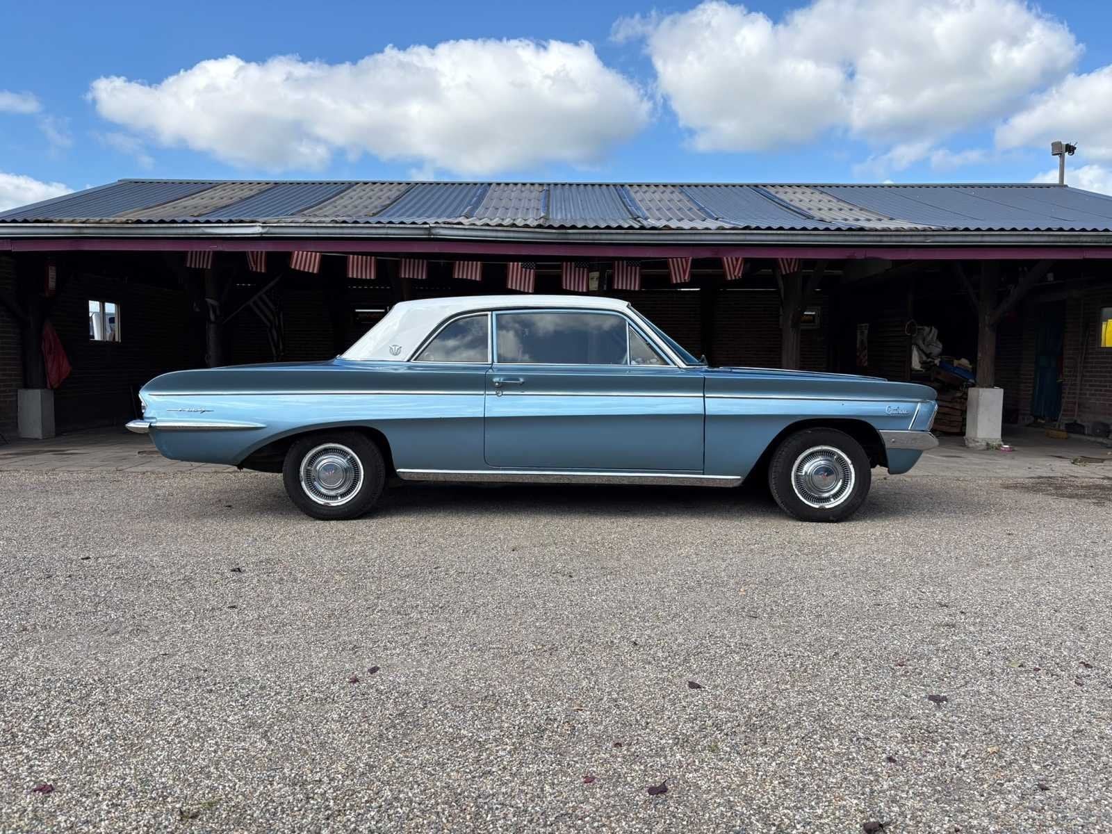 Oldsmobile Cutlass f85 Coupe 215 V8 - Oldtimer, foto 9