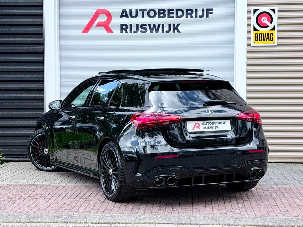 Mercedes-Benz A-klasse 180 AMG Edition 45s Pano/Sfeer/Matrix, Auto's, 136 pk, Gebruikt, 1340 kg, 4 cilinders