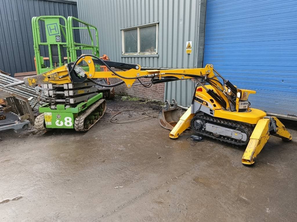 Brokk 90 husqvarna robot remote excavator digger bagger, Graafmachine