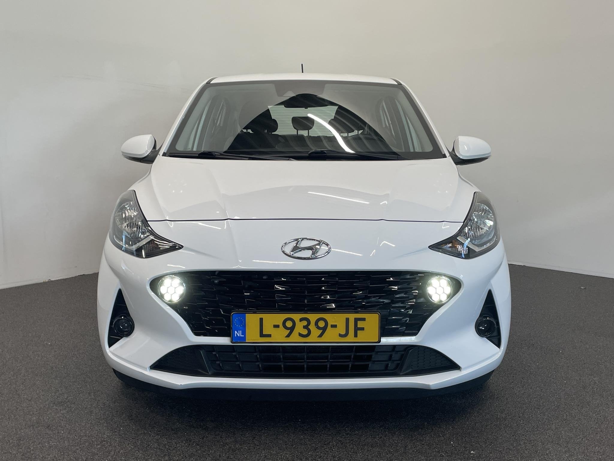 Hyundai i10 1.0 Automaat Comfort Smart 5-zits Airco Apple Ca, Auto's, Start-stop-systeem, Stof, Gebruikt, 899 kg